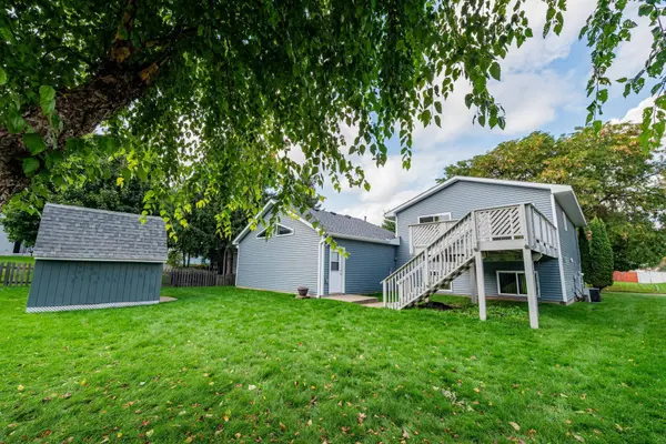 9055 Upper 81st ST S, Cottage Grove, MN 55016