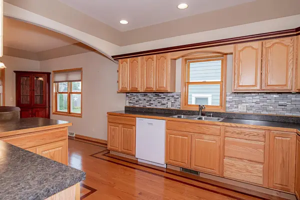 745 36th AVE, Goodview, MN 55987