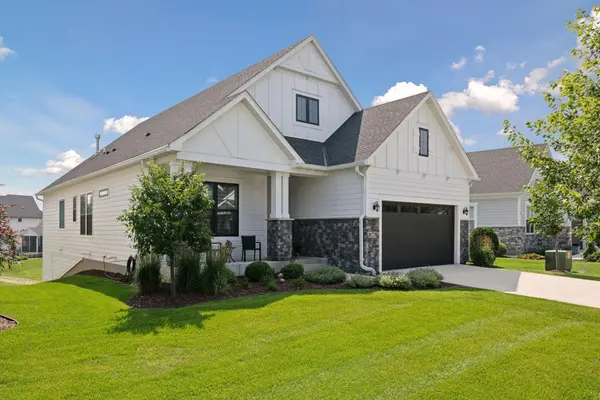 5845 Ayrshire LN,  Shorewood,  MN 55331
