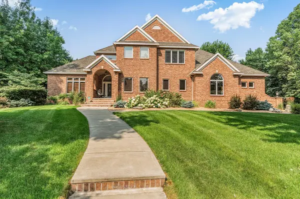 1621 Blackberry CIR, Sartell, MN 56377