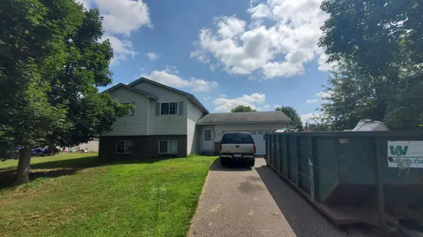 2193 Joes Lake RD SE,  Cambridge,  MN 55008