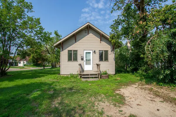 1203 America AVE NW, Bemidji, MN 56601