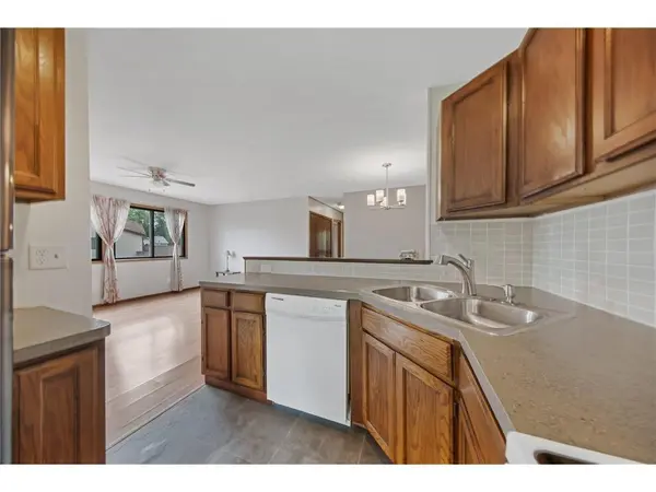 133 96th LN NE, Blaine, MN 55434