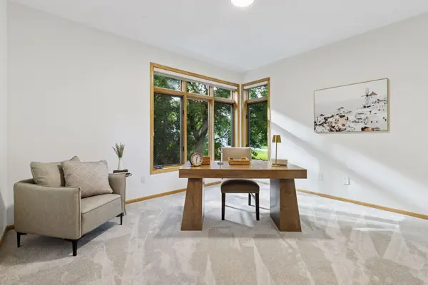 18034 Tamarack DR, Minnetonka, MN 55345