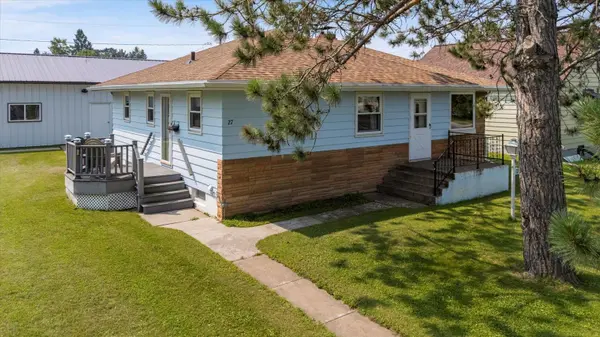 27 10th ST NW,  Chisholm,  MN 55719