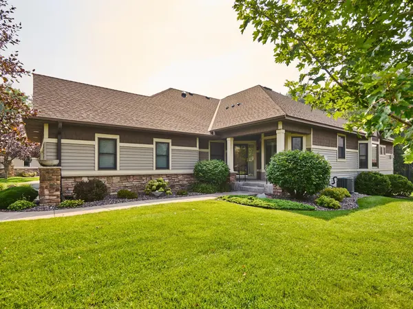 1315 Holly AVE N, Oakdale, MN 55128