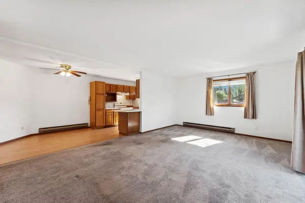 6601 Buckley CIR #106, Inver Grove Heights, MN 55076