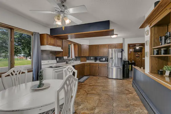 320 2nd AVE SW, Melrose, MN 56352