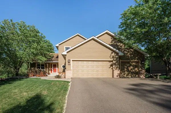 2567 Bridle Creek TRL, Chanhassen, MN 55317