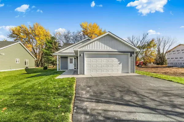 1025 3rd Avenue NE, Milaca, MN 56353