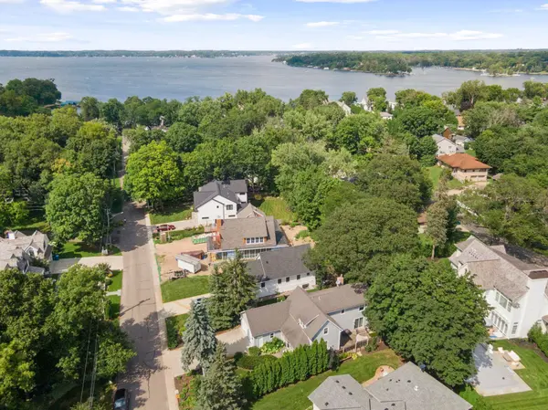 4295 Northern RD, Deephaven, MN 55331
