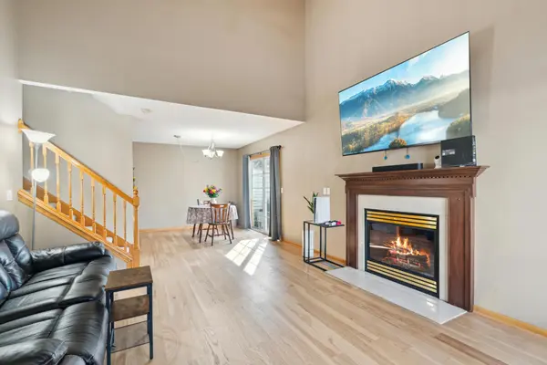 7943 Forest BLVD #F, Woodbury, MN 55125