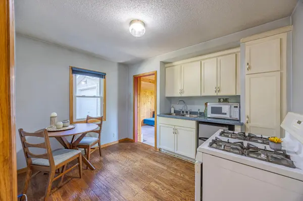 1904 Hinckley ST, White Bear Lake, MN 55110