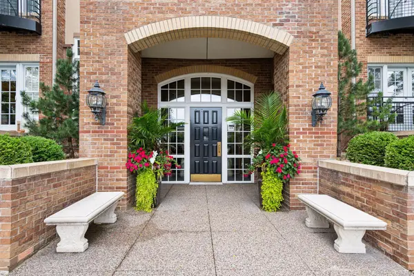5000 Halifax AVE S #307, Edina, MN 55424