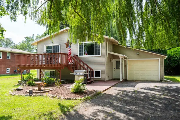 140 Kendale AVE S, Annandale, MN 55302