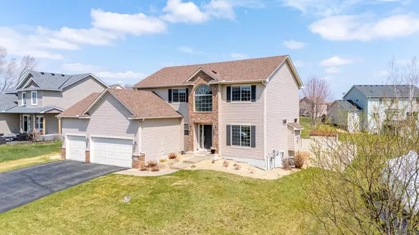20766 Gemini TRL, Lakeville, MN 55044