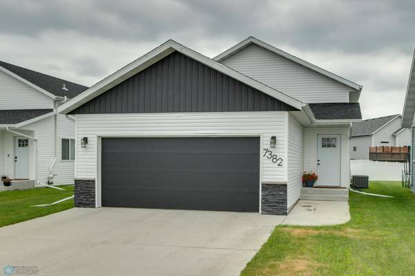 7382 24th ST S, Fargo, ND 58104