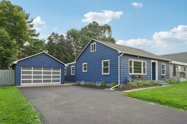 1406 Cambridge ST, Hopkins, MN 55343