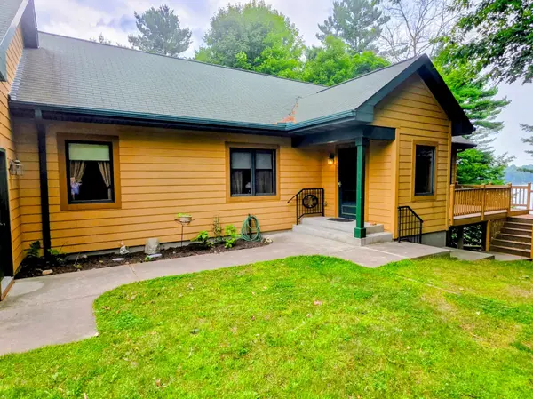 618 29 1/2 AVE #B, Lakeland Twp, WI 54813