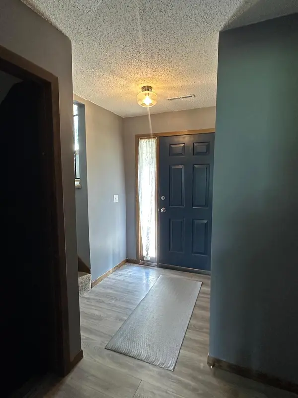 545 Egret BLVD NW, Coon Rapids, MN 55448