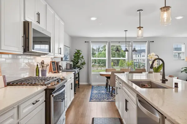 644 Village DR, New Brighton, MN 55112