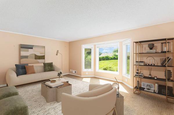 13608 Wellington CRES, Burnsville, MN 55337