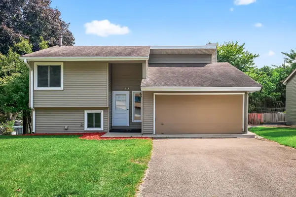 7013 Springhill CIR, Eden Prairie, MN 55346