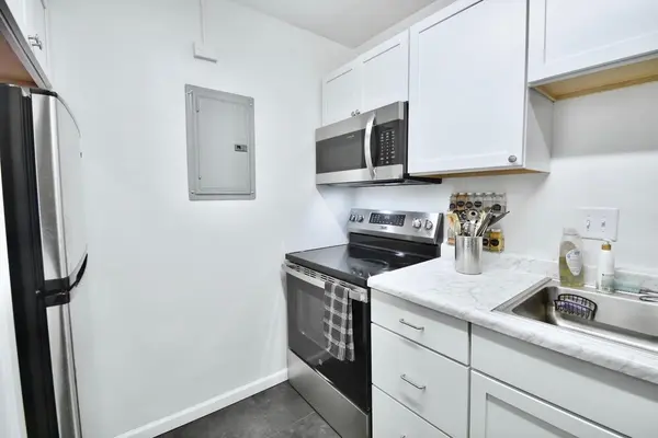 1501 American BLVD E #212, Bloomington, MN 55425