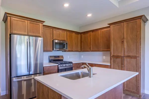 1670 Squirrel WAY, New Richmond, WI 54017