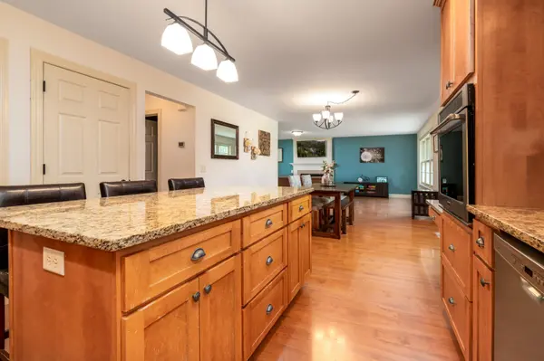 8566 Waseya Woods DR, Lake Shore, MN 56468