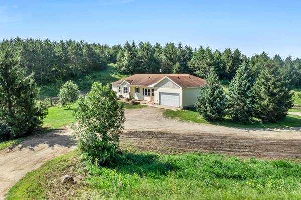 7723 115th ST E, Northfield Twp, MN 55057