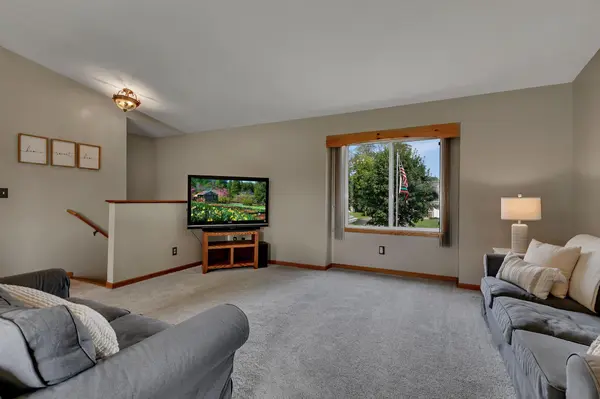 1104 E Able ST, Saint Joseph, MN 56374