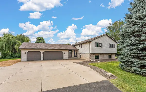 505 Little Orchard RD, Hudson, WI 54016