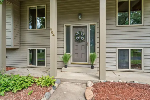504 E 135th ST, Burnsville, MN 55337