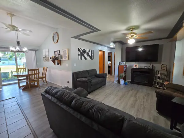 524 Clara Av, Murdock, MN 56271