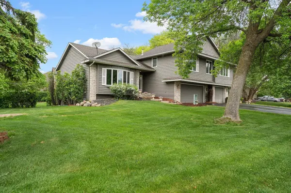 8998 Montegue TER, Brooklyn Park, MN 55443