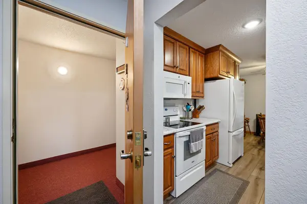 101 Albion AVE #202, Fairmont, MN 56031
