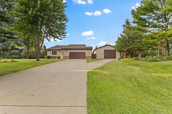 445 196th LN NE, East Bethel, MN 55011