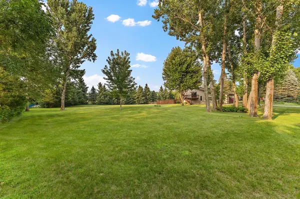 445 196th LN NE, East Bethel, MN 55011
