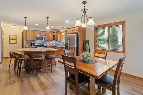 193 Glenview LOOP, Saint Cloud, MN 56303