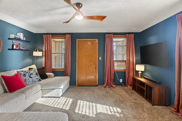604 7th AVE W, Shakopee, MN 55379