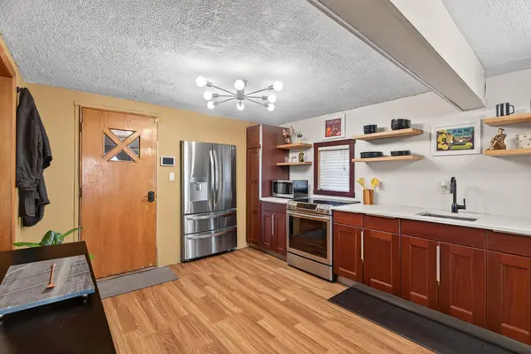 604 7th AVE W, Shakopee, MN 55379