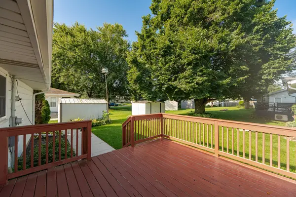 210 Memorial DR SW, Blooming Prairie, MN 55917