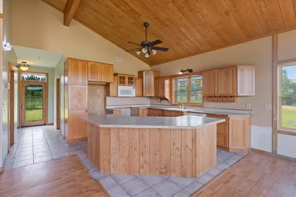 6682 Evergreen LN, Alborn, MN 55702