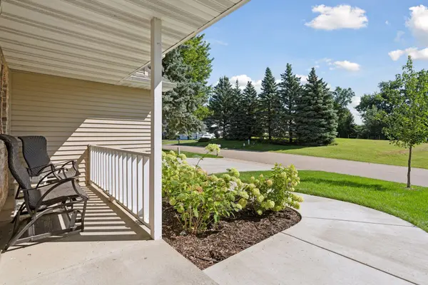 6363 Juneau LN N, Maple Grove, MN 55311