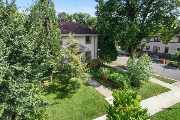 4053 Grand AVE S, Minneapolis, MN 55409