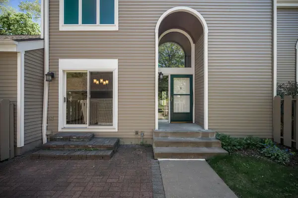 1174 Saint Clair AVE, Saint Paul, MN 55105