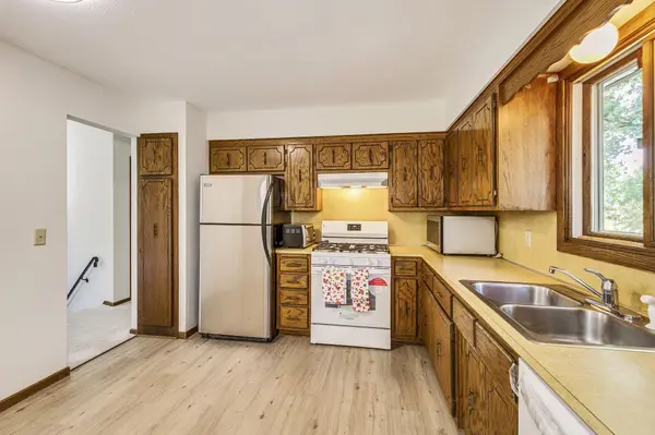 4501 Bramblewood AVE, Vadnais Heights, MN 55127