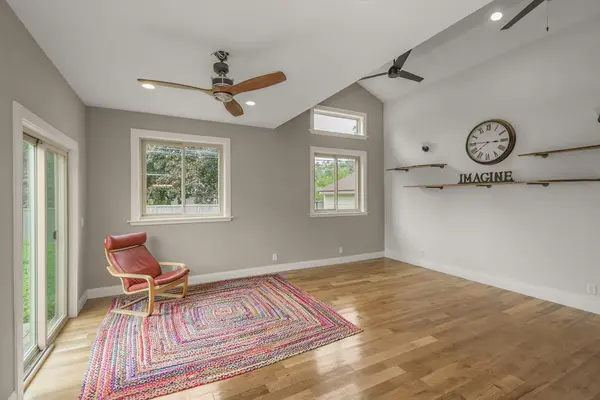 2687 Galtier ST, Roseville, MN 55113