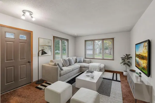 9268 Indian BLVD S, Cottage Grove, MN 55016